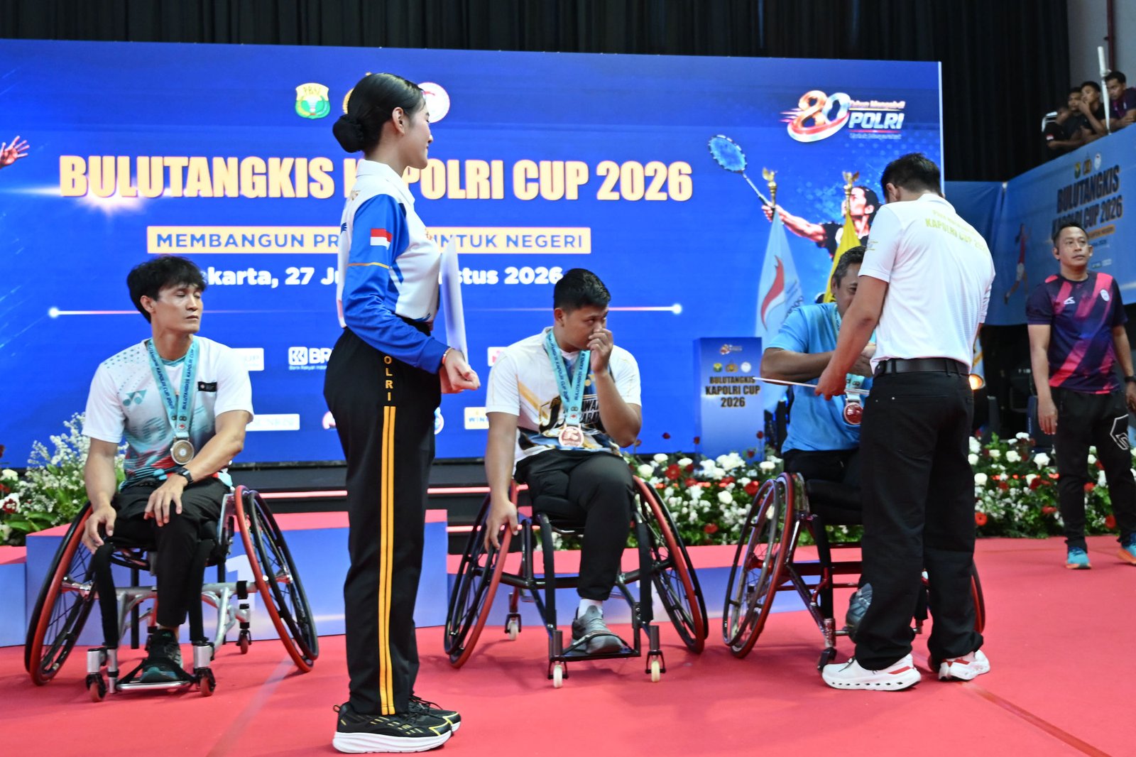 Upacara penghormatan pemenang dan penutupan kejuaraan Kapolri Cup 2026 di GOR Universitas Negeri Jakarta, Sabtu (1/08/2026). NPC INDONESIA/Agung Wahyudi
