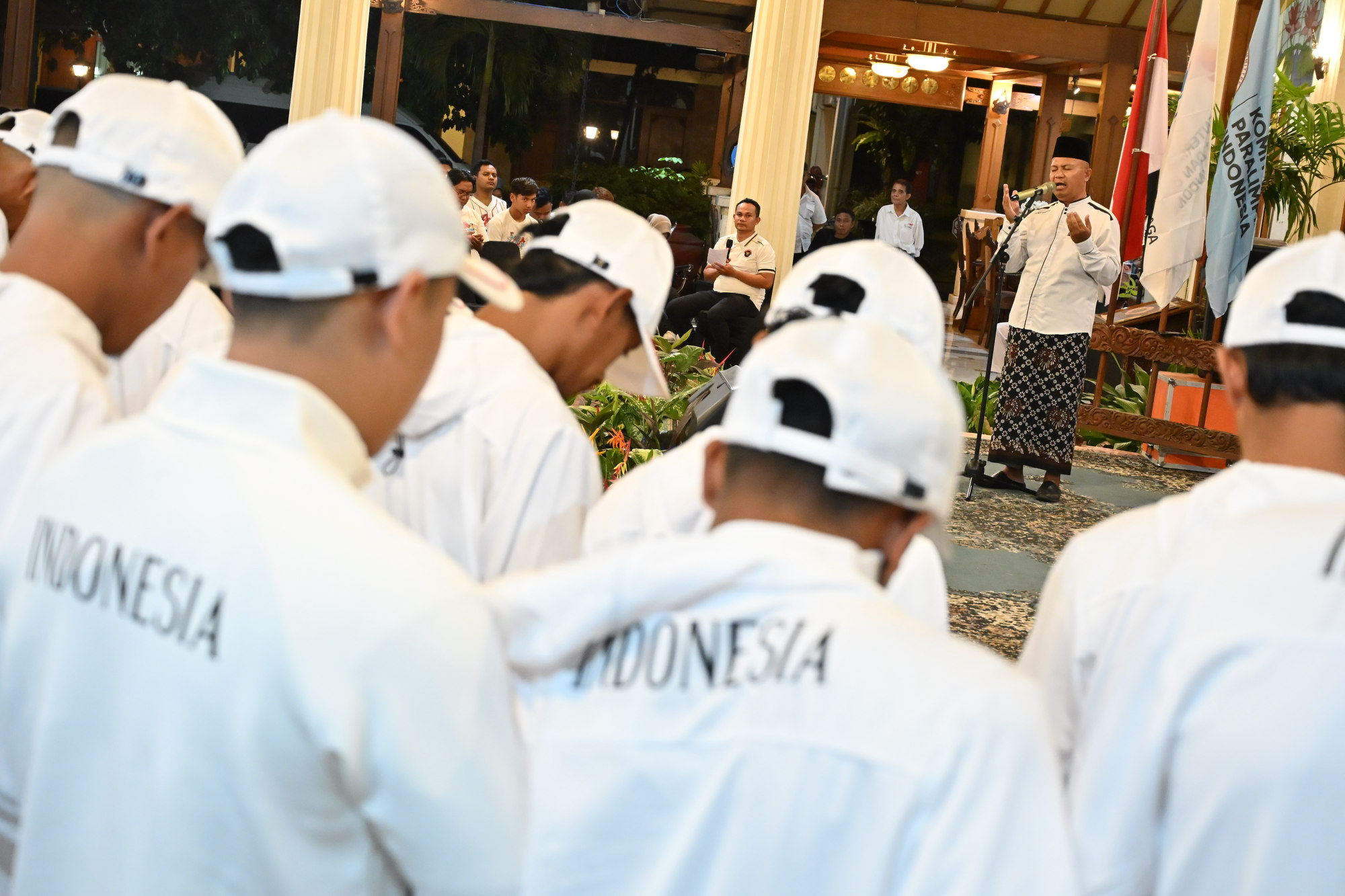 Rangkaian acara doa bersama yang diikuti atlet dan ofisial NPC Indonesia untuk kesuksesan di Asian Para Games Nagoya 2026 dan IFCPF World Cup 2026 di Kusuma Sahid Prince Hotel, Surakarta, Rabu (7/10/2026). NPC INDONESIA/Agung Wahyudi
